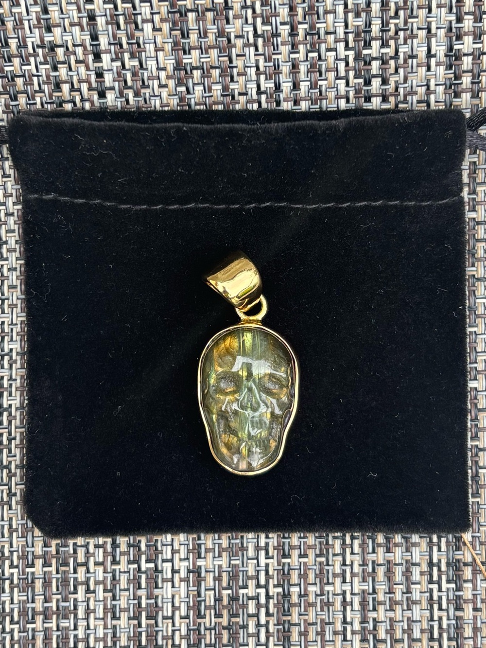 Gold-Tone Alchemia Skull Necklace Pendant in Labradorite